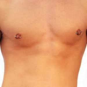 Brustpiercing