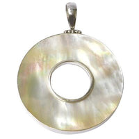 Load image into Gallery viewer, kreisrunder Perlmutt-Anhänger,Damenanhänger mit 925er Sterlingsilber mit silbern eingefasstem Loch in der Mitte
