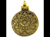 Load image into Gallery viewer, Messing Brass Anhänger Kreis Stern Zacken 50 mm antik golden Kette nickelfrei Tribal Schmuck
