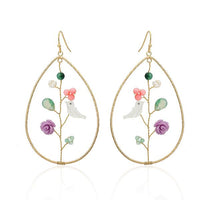 Cargar imagen en el visor de la galería, Set Kette Ohrringe 18 karat vergoldet Tropfen Vogel Rose nickelfrei Steine Perlmutt grün lila rosa
