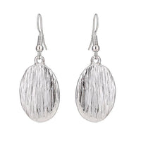 Load image into Gallery viewer, Brass Schmuckset silberfarben Kette rund Struktur Ohrringe oval Länge verstellbar
