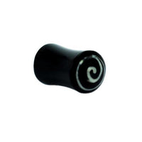 Cargar imagen en el visor de la galería, Horn Plug schwarz Bone Inlay weiß Spirale Organic Expander Tribal Piercing Tunnel Ohrstecker
