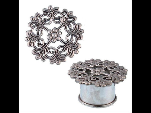 Silbertunnel Kreuz gotisch 925 Sterling Silber Tunnel Plugs feature ornate, round designs with intricate floral and swirl patterns, displayed from front and side angles on a white background.