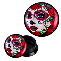 Load image into Gallery viewer, The Schraub Plug Acryl Rosen Sugar Skull Frau pink weiß Piercing Ohrschmuck features vivid Day of the Dead artwork with a woman&#39;s face, red roses, green leaves, and bold patterns—perfect as a standout Ohr Plug.
