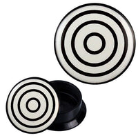 Load image into Gallery viewer, Schraub Plug Acryl schwarz weiß Zielscheibe Piercing Ohrschmuck
