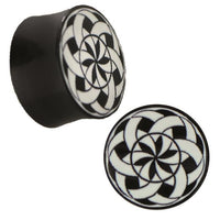 Load image into Gallery viewer, Plug Horn weiß Gravur schwarz Bänder Blende Sternmuster
