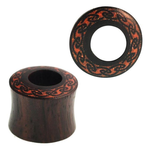 A handcrafted Tunnel Sonoholz plug, double flared with a red crushed stone Bogen Kranz inlay, is shown from the side and top.