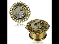 Load image into Gallery viewer, Brass Plug silbern antik golden Katze auf Mond Bogenrand Organic Messing
