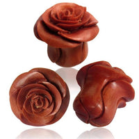 Load image into Gallery viewer, Plug Sawo Holz Rose rotbraun Tunnel Unisex Ohrschmuck Ohrstecker Ohrringe handgeschnitzt

