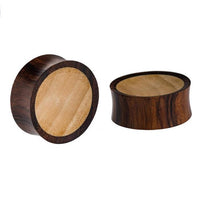 Load image into Gallery viewer, Krokodilholz dreifarbig Holz Plug handgeschnitzt Sonoholz Teakholz Flesh Tunnel
