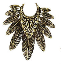 Load image into Gallery viewer, Flesh Tunnel antik gold Messing Plug zum Einhängen Spalt Federschmuck Indianer

