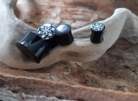 Load image into Gallery viewer, Plug Horn weiße Gravur schwarz Sternmuster Bänder Blende
