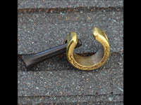 Load image into Gallery viewer, Plug Arangholz Holz Pin Creole Messing gold Dornen
