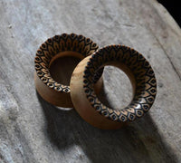 Load image into Gallery viewer, Holz Plug Olivenholz Sonnenblume handmade double flared
