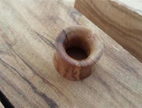 Cargar imagen en el visor de la galería, Olivenholz Flesh Tunnel Ohr Piercing Holz Double Flared
