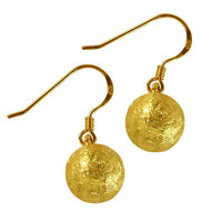 Load image into Gallery viewer, Silberohrringe 12 mm vergoldet gebürstet Muster Kugel Ohrringe 925er Sterlingsilber
