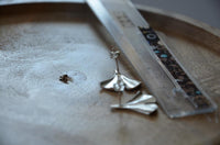 Load image into Gallery viewer, Ohrstecker 925 Sterling Silber Ginkgo Blatt 18mm
