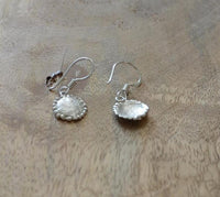 Load image into Gallery viewer, Ohrringe 925 Sterling Silber Sonne gebürstet 11mm
