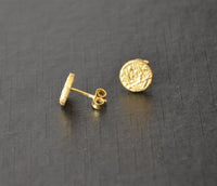 Load image into Gallery viewer, Ohrstecker vergoldet 925 Silber Scheibe uneben 9mm
