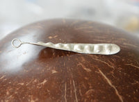 Load image into Gallery viewer, Anhänger 925 Sterling Silber Erbsenschote 56mm
