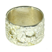 Load image into Gallery viewer, Ring 925 Sterling Silber Krater Oberfläche 14mm breit
