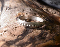 Cargar imagen en el visor de la galería, Ring 925 Sterling Silber Perlen Kante matt
