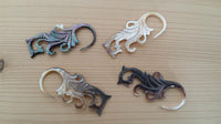 Load image into Gallery viewer, Perlmutt Piercing 2mm Hook Ornament Expander Muschel filigran handgeschnitzt Ohr

