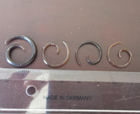 Load image into Gallery viewer, Dehner Buffalo Horn Piercing Expander schwarze Mini Spirale 1mm 1.2mm 1.5mm 2mm
