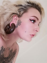 Load image into Gallery viewer, Ohr Holz Piercing Tigerholz Ohrgewicht Ring Donut
