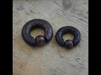 Load image into Gallery viewer, Captive Bead Klemmkugel Ring Narraholz Piercing Spiralen
