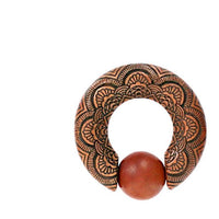 Load image into Gallery viewer, Captive Bead Klemmkugel Ring Sawoholz Piercing Mandala
