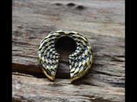 Cargar imagen en el visor de la galería, Ohrgewicht Brass Schachbrett Schlüsselloch Piercing
