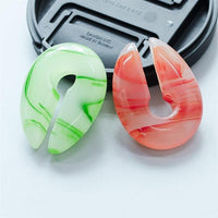 Cargar imagen en el visor de la galería, Ohrgewicht Stein 12mm Tropfen Schlüsselloch rot grün
