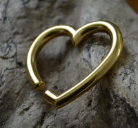Load image into Gallery viewer, Ohrgewicht 6mm Dehner Edelstahl gold PVD Herz Piercing
