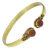 Cargar imagen en el visor de la galería, Messing Armreif golden braun Sandstein rund acht Zopfrand nickelfrei verstellbar antik Tribal
