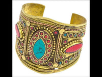 Load image into Gallery viewer, Messing Armreif gold Raute Mandel Seile Türkis Jaspis breit nickelfrei verstellbar antik Tribal
