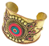 Load image into Gallery viewer, Messing Armreif gold Herz Kreis rot Jaspis grün Malachit breit nickelfrei verstellbar antik Tribal
