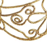 Load image into Gallery viewer, Messing Armreif antik golden filigran gehämmert Herz Blume groß 50mm breit
