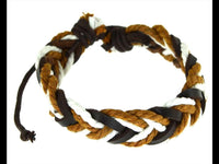 Load image into Gallery viewer, Leder Armband breit dreilagig geflochten verstellbar
