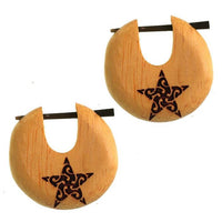 Load image into Gallery viewer, Pin Creolen Jackfrucht Holz hell Horn-Pin 23 mm rund dunkle Gravur Motiv
