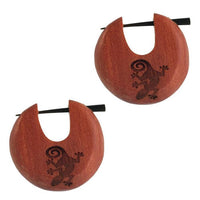 Load image into Gallery viewer, Holz Pin Creolen Sawoholz Horn-Pin 23 mm rund dunkle Gravur Motiv unisex
