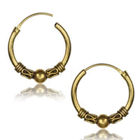 Load image into Gallery viewer, Brass Ohrringe Creolen antik golden Hoops zwei Größen
