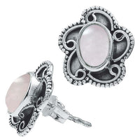 Load image into Gallery viewer, Ohrstecker weißer Stein Mondstein oval, silber Rand Blume Ohrringe 925er Sterlingsilber
