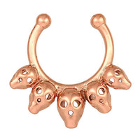 Cargar imagen en el visor de la galería, Fake Septum Piercing rosegolden 5 Totenköpfe Edelstahl

