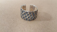 Load image into Gallery viewer, Silberring Muster Rauten dunkel oxidiert 925er Sterling Silber Damen Silberschmuck Ringe
