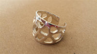 Load image into Gallery viewer, Silberring filigran Lochmuster offen Ring 925er Sterling Silber Damen Schmuck Ringe
