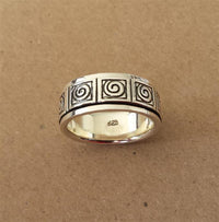 Load image into Gallery viewer, Silberring Spiralmuster dunkel oxidiert Ring 925er Sterling Silber Unisex Designer Schmuck
