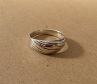 Cargar imagen en el visor de la galería, Silberring Rillen dunkel oxidiert 925er Sterling Silber Damen Silberschmuck Ringe
