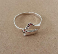 Cargar imagen en el visor de la galería, Silberring schmal zwei Füße dunkel oxidiert 925er Sterling Silber Damen Silberschmuck Ringe
