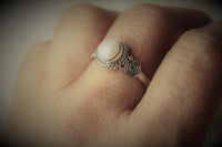 Cargar imagen en el visor de la galería, Silberringe Perle Seile Spiralen Kreise rund weiß Punkte 925 Sterling Silber Ringe
